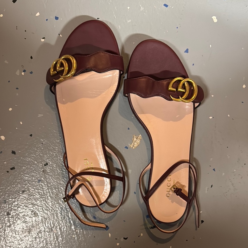 Gucci Women's Burgundy Sandals